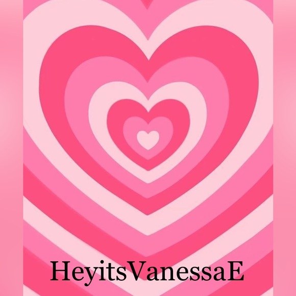 Live Show 💕 Low starts on REVOLVE & Lulus ✨ 💋 - Picture 6 of 6